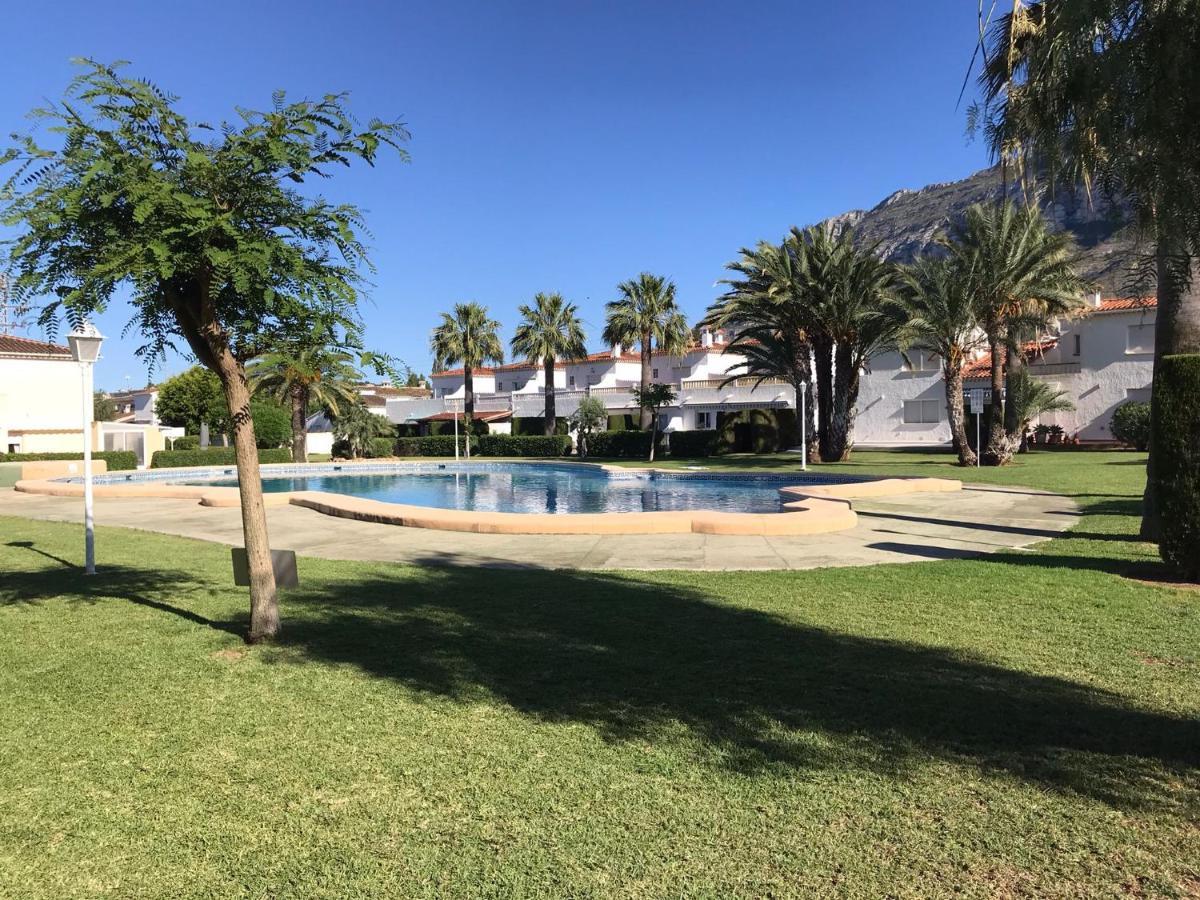 Studio Tipo Loft Con Vista Al Montgo Denia Bagian luar foto